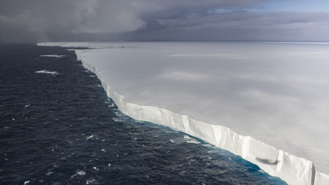 Featured image for Ancient Massive Antarctic Iceberg Disintegrates After Four Decades