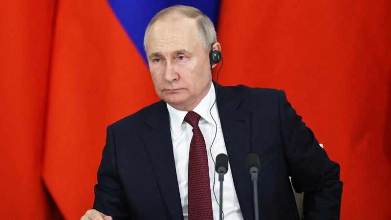 "UK and Russia Clash Over Depleted Uranium Weapons in Ukraine"