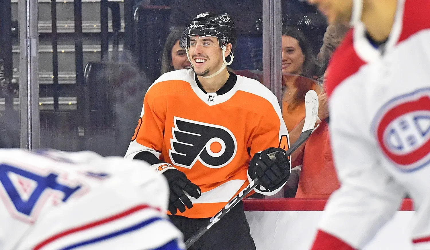 Flyers Dominate Canadiens with Frost's 2-Goal Night.