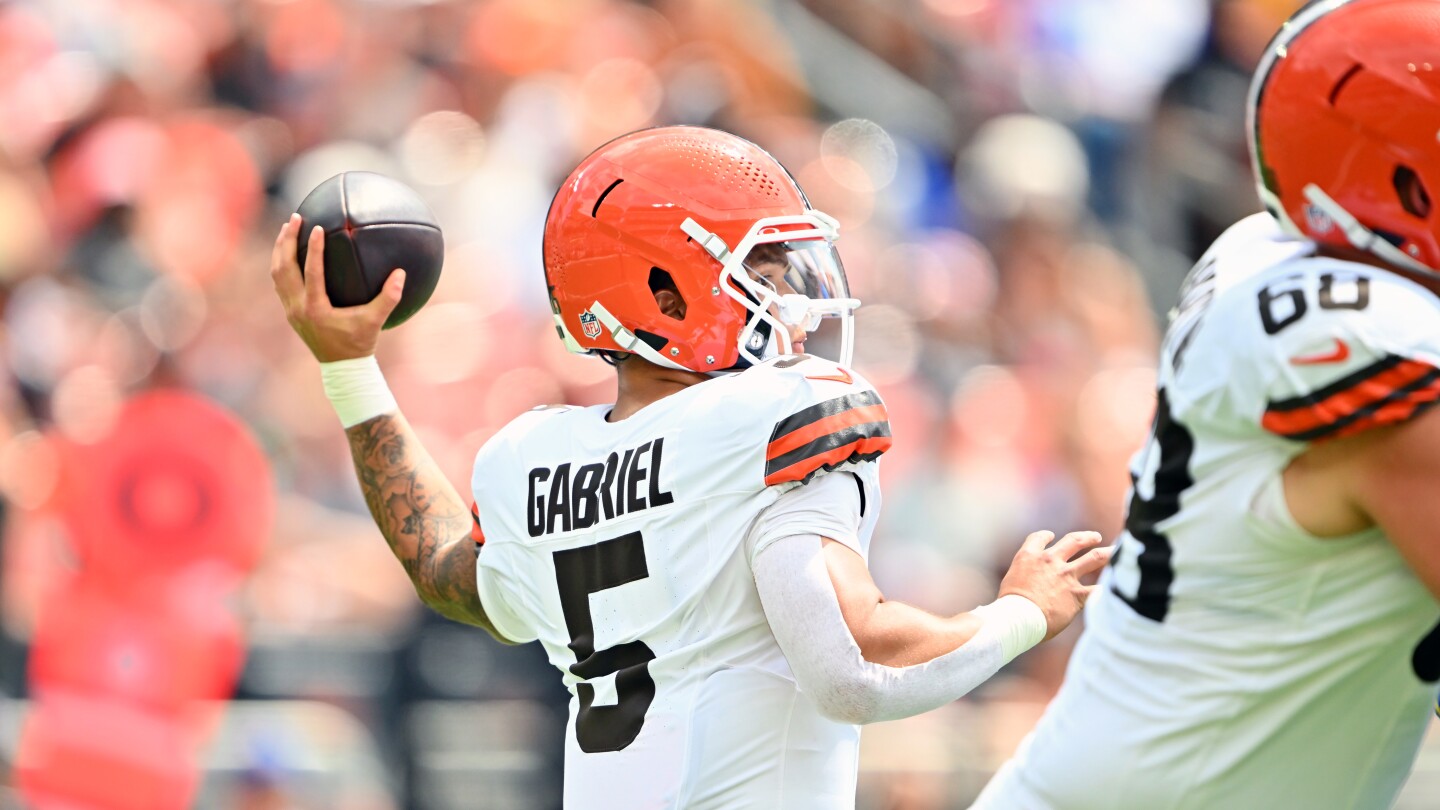 Featured image for Browns' Kevin Stefanski Confirms Joe Flacco as Starting QB