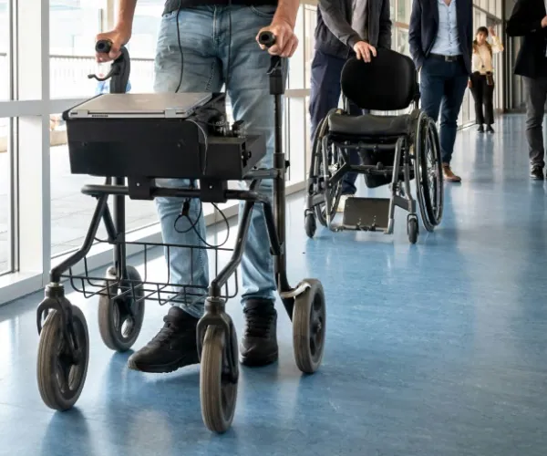 Featured image for Brain Stimulation Breakthrough Enables Walking in Paralyzed Patients