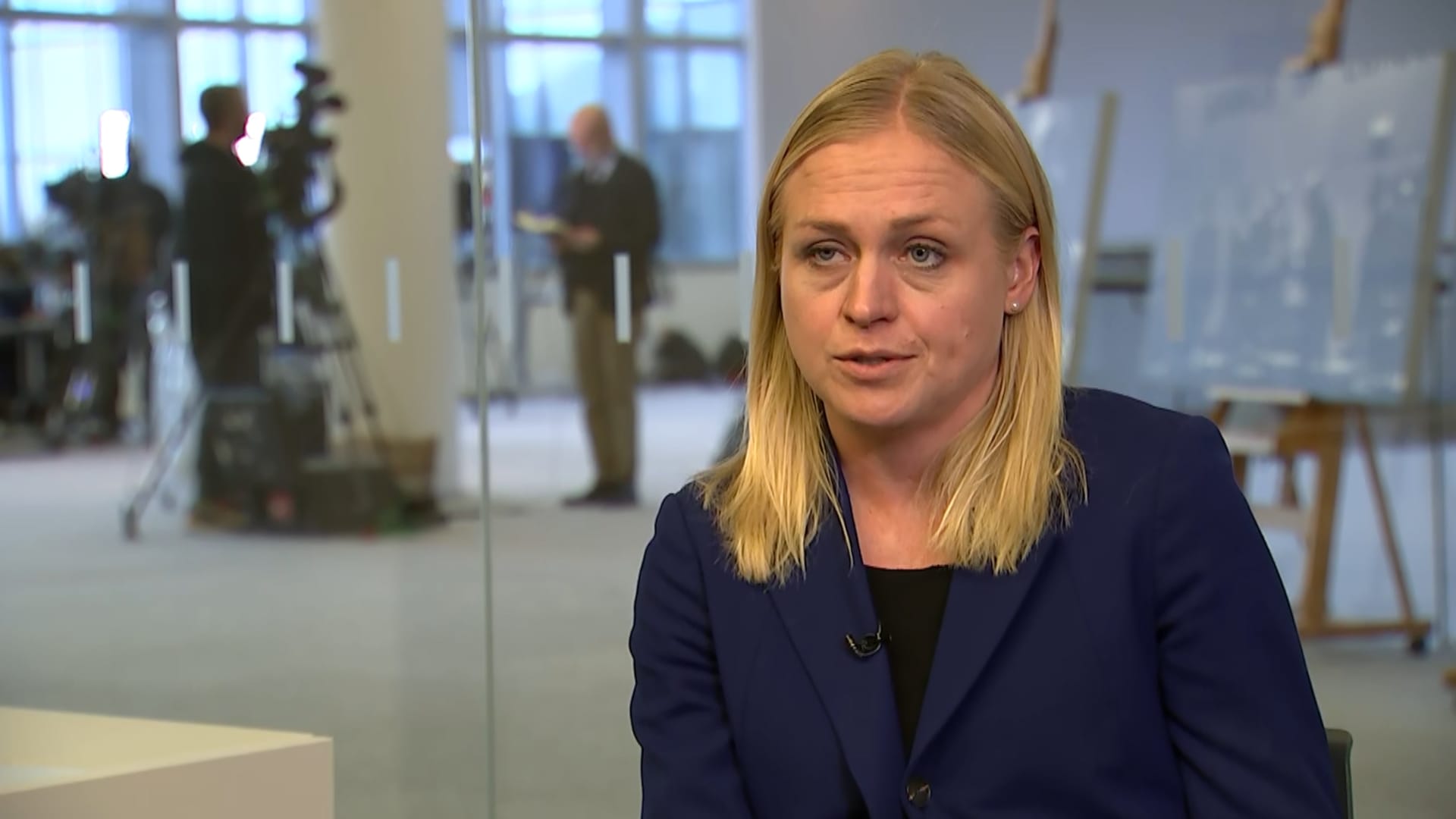 Finland's Minister for Foreign Affairs Announces Closure of Border with Russia