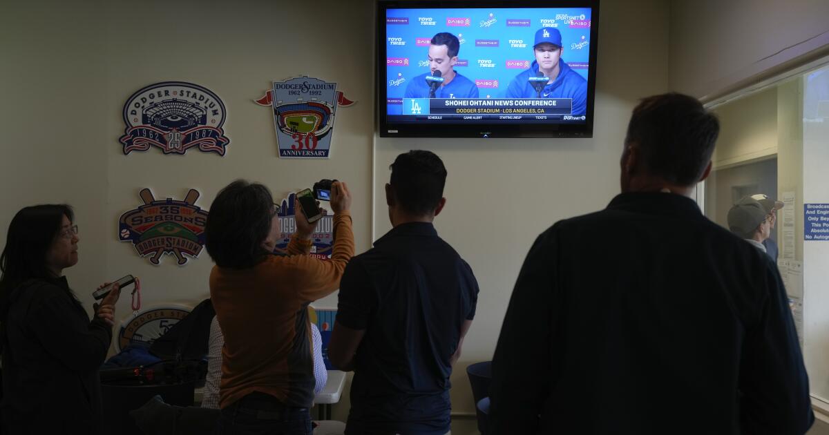 "Shohei Ohtani's Gambling Scandal and Interpreter Relationship: Media Coverage and Supreme Court Ruling"