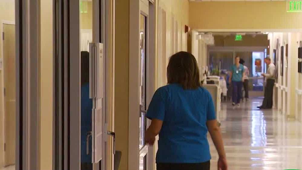 Featured image for California Health Care Workers Secure $25 Minimum Wage After Long Battle