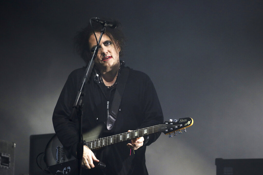 Featured image for The Cure and Ticketmaster Clash Over High Fees.