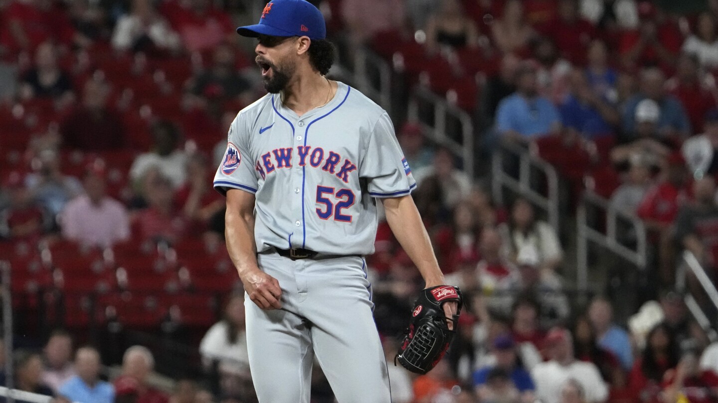 Featured image for Mets to Release Jorge López After On-Field Meltdown and Glove Toss