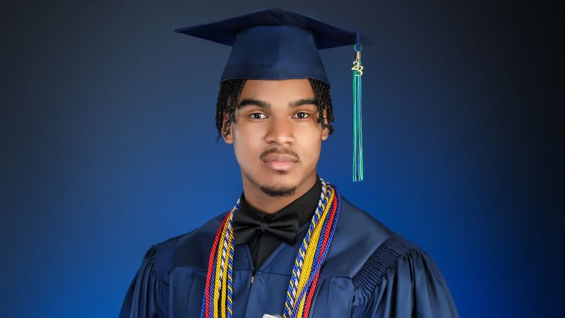 High school senior offered admission to 170+ colleges and $9M in scholarships, shattering records.