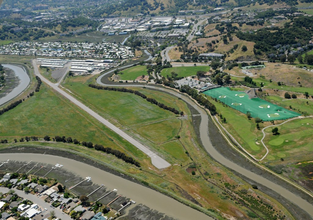 Fatal Plane Crash in San Rafael Leaves One Dead and Causes Power Outage