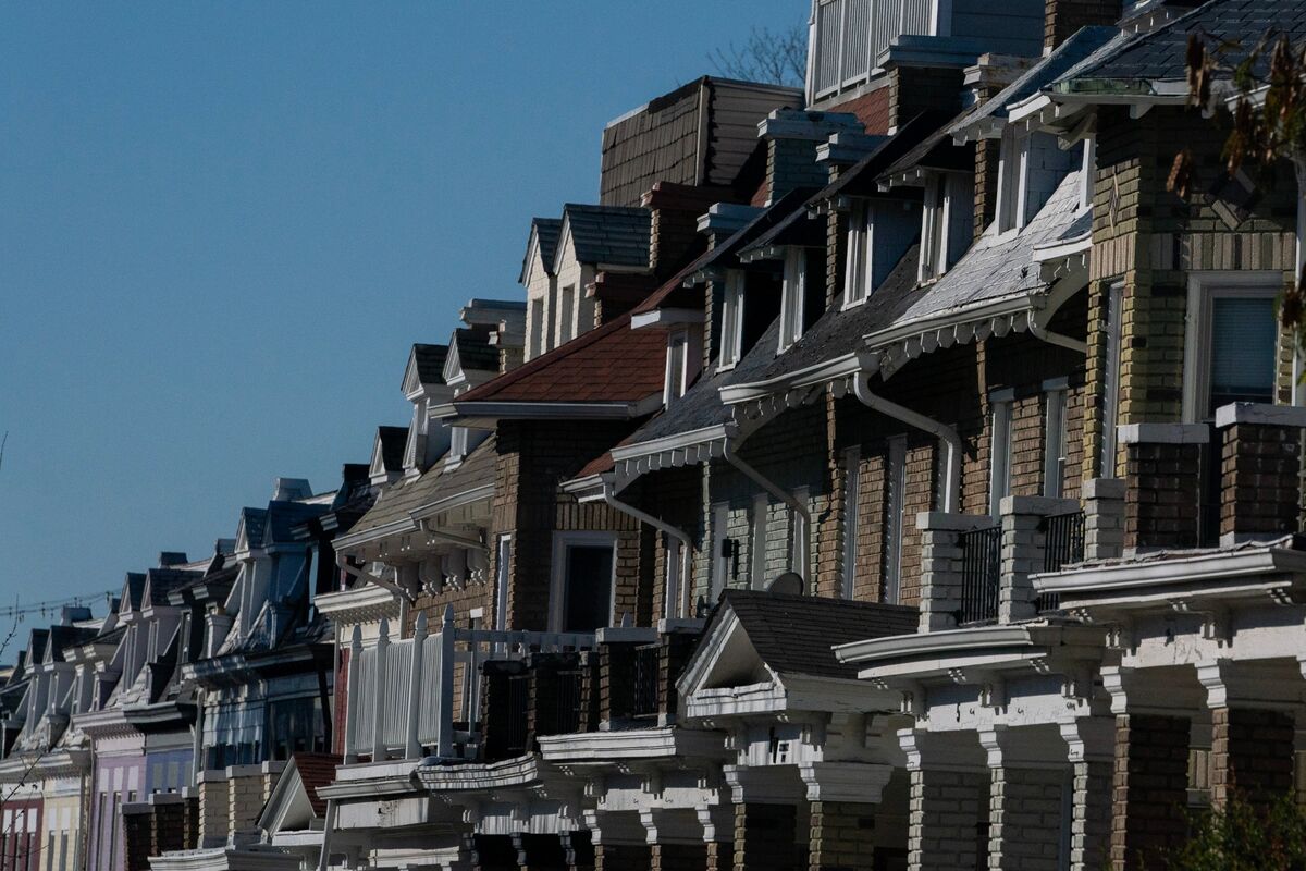 Featured image for "NAR President Resigns Amid Blackmail Threat"