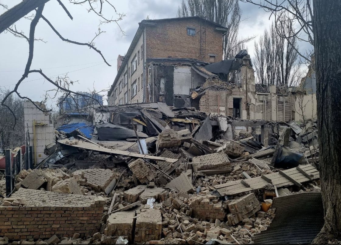 Featured image for "Escalating Conflict: Latest Updates on Russia's Airstrikes in Ukraine"