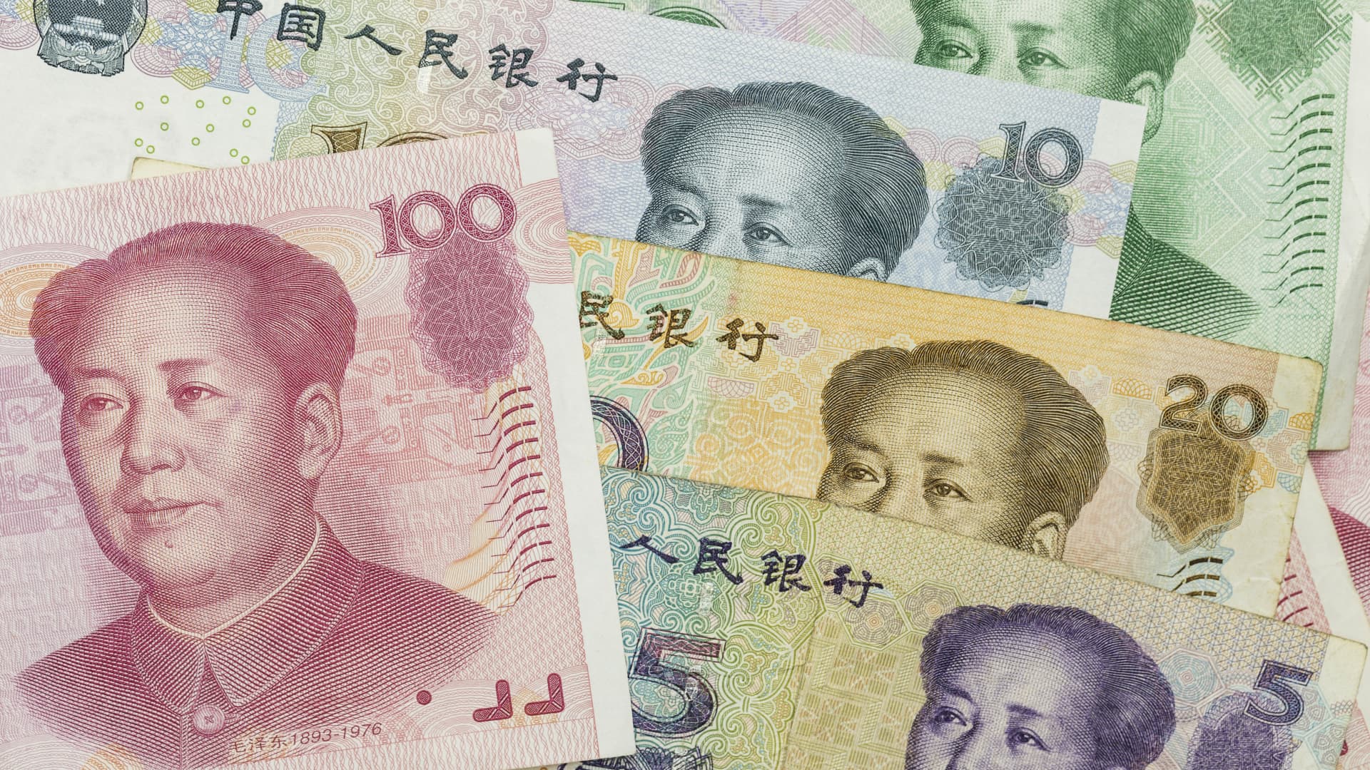 China's Manufacturing PMI Shows Slight Improvement in January