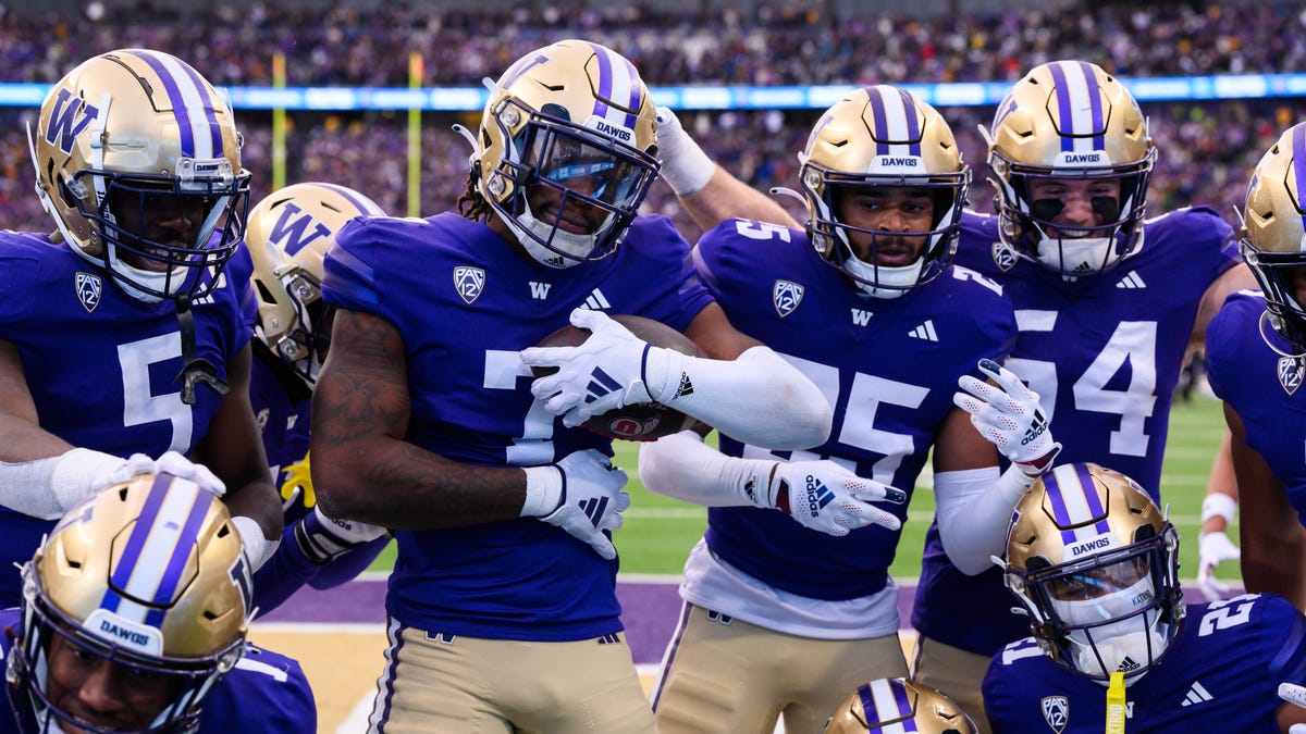 "College Football Bowl Projections: SEC, Pac-12 Brace for Chaos; Penn State, SMU Secure NY6 Bids"