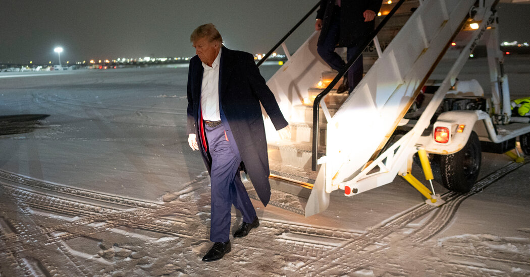 "Trump's Legal Maneuvers and Campaign Tactics: A Strategy for Super Tuesday"