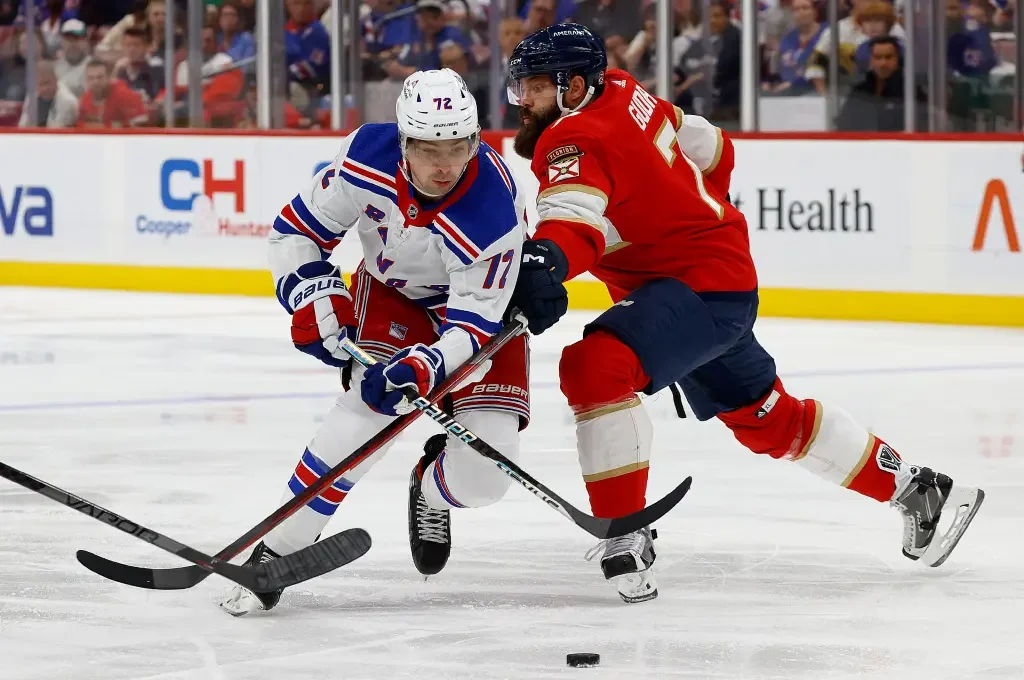 Rangers dominate Panthers with 4 straight goals.