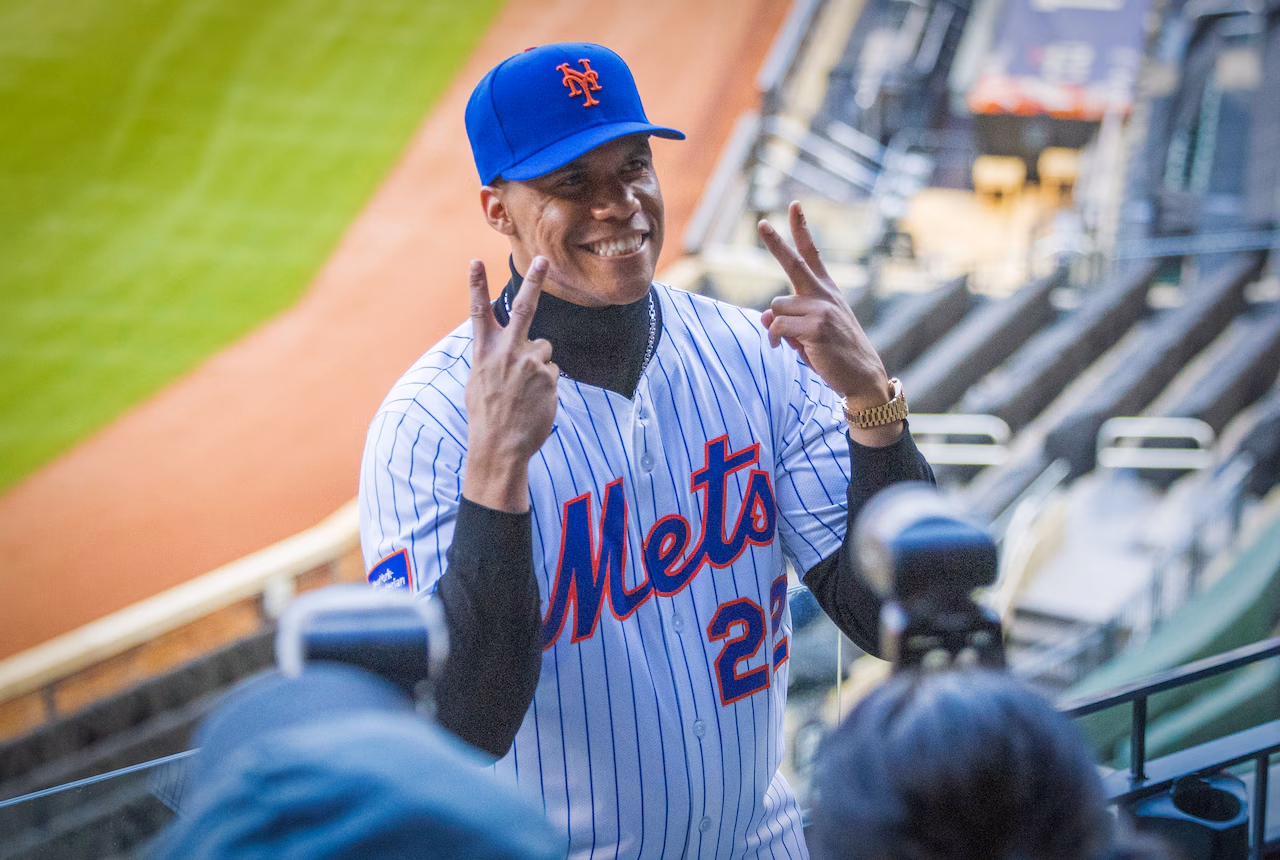 Featured image for Mets Triumph Over Yankees in Juan Soto Signing Saga
