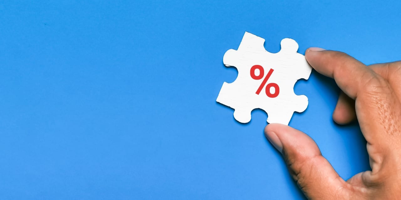 "Fed's Rate Hike Dilemma: Killing the Job Market or Empowering Hawks?"