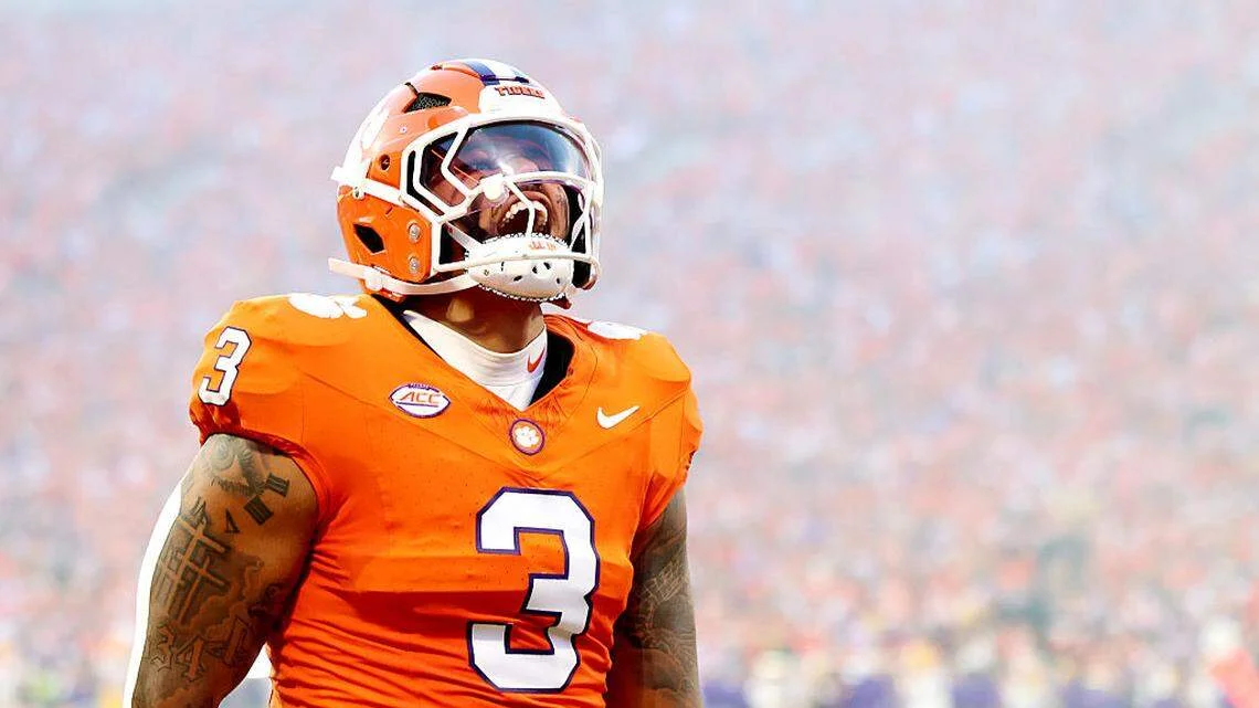 Cowboys eye cornerback and edge in early mock draft