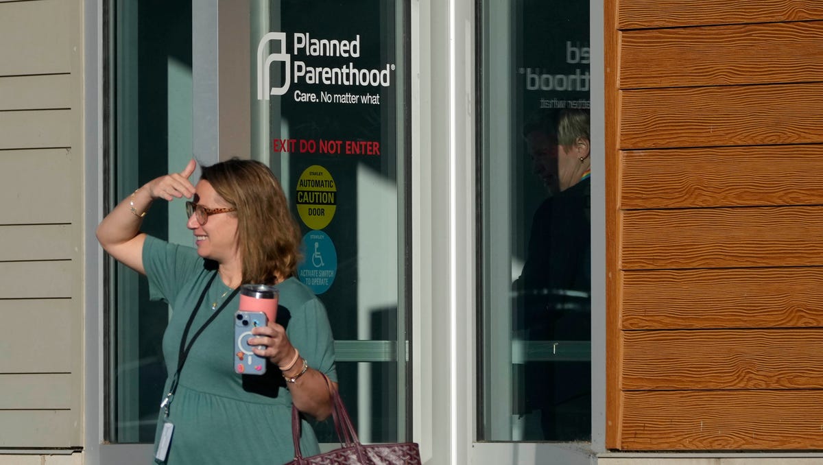 "Wisconsin GOP Introduces 14-Week Abortion Ban, Faces Evers' Veto Promise"