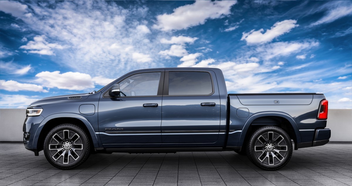 Featured image for "2025 Ram 1500: The Powerful Hybrid EV with Unlimited Range and Gas-Powered Backup"