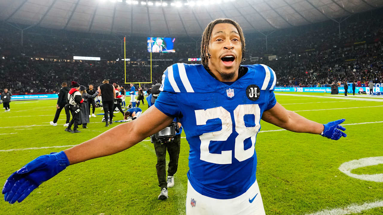 Featured image for Jonathan Taylor and Jahmyr Gibbs Lead NFL Week 10 Highlights