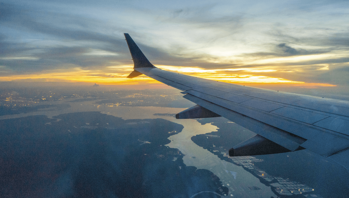 Featured image for Why Flying Against Earth's Rotation Doesn't Shorten Flight Times