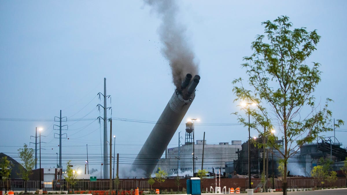 Detroit's Infamous Trash Incinerator Smokestack Demolished in Seconds