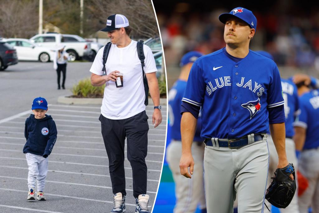 Featured image for MLB Pitcher's 4-Year-Old Son Out of ICU After Car Accident