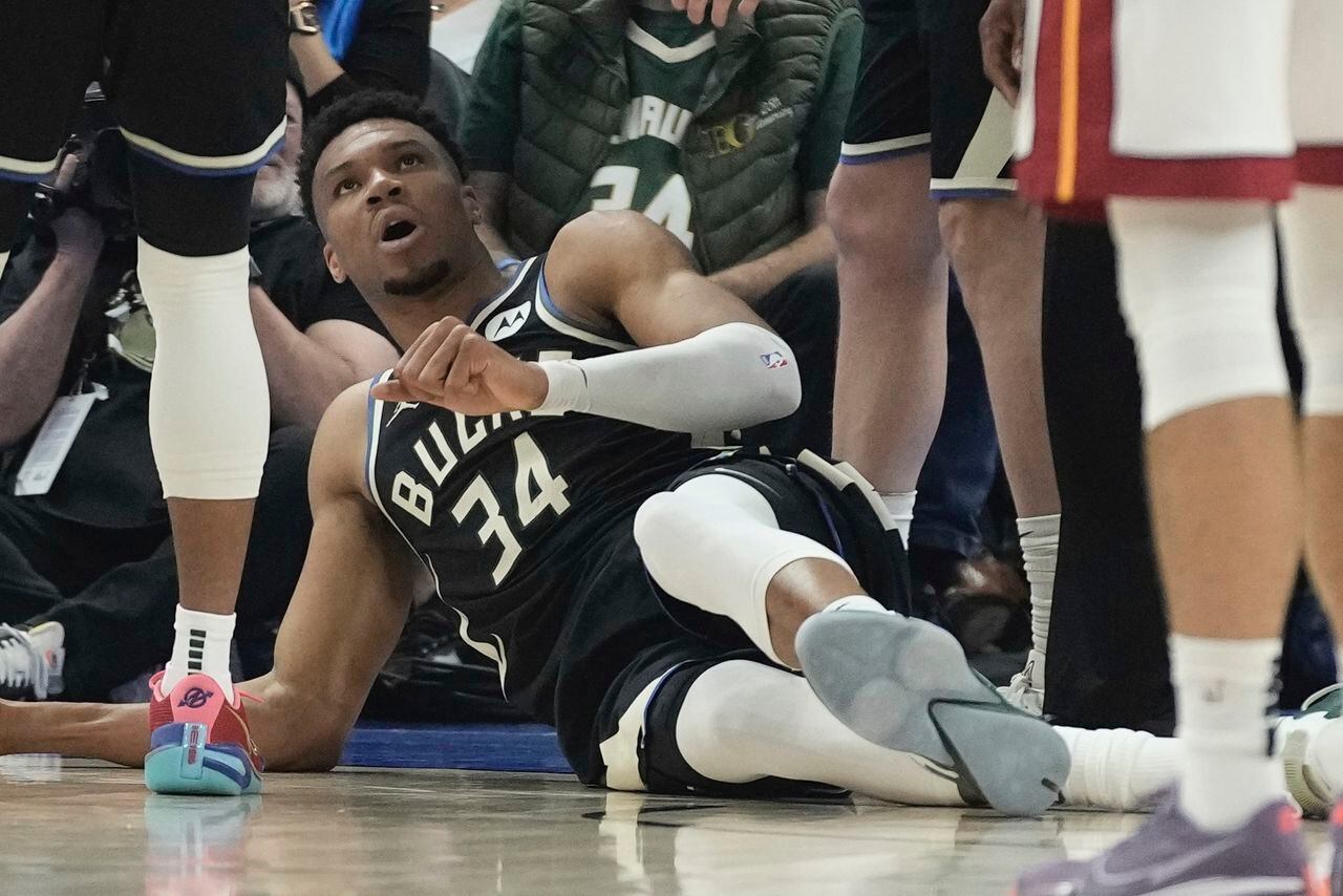 "Celtics favored in NBA title odds as Bucks face turmoil and injuries in playoffs"