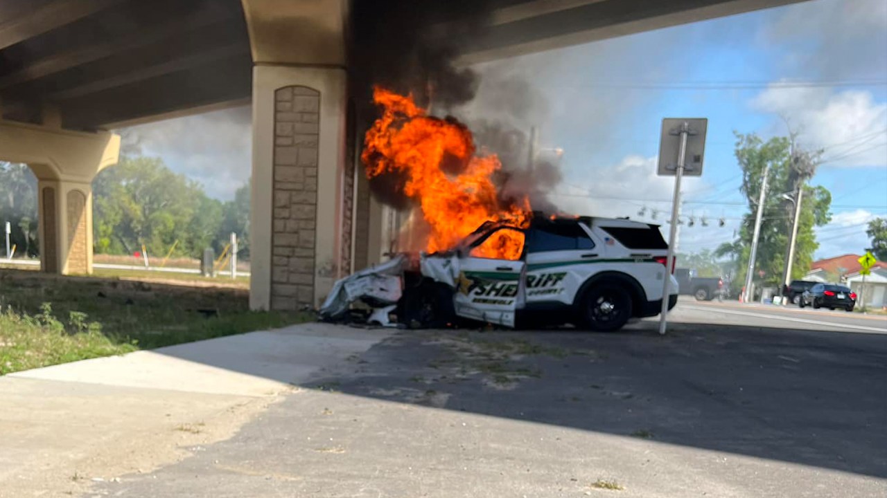 Off-duty Orlando firefighter rescues Seminole County deputy from fiery car crash.