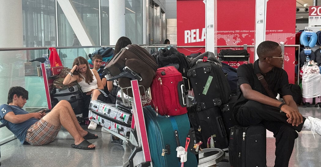 Featured image for Air Canada Flight Attendants' Strike Ends Amid Union Disobedience and Passenger Frustration