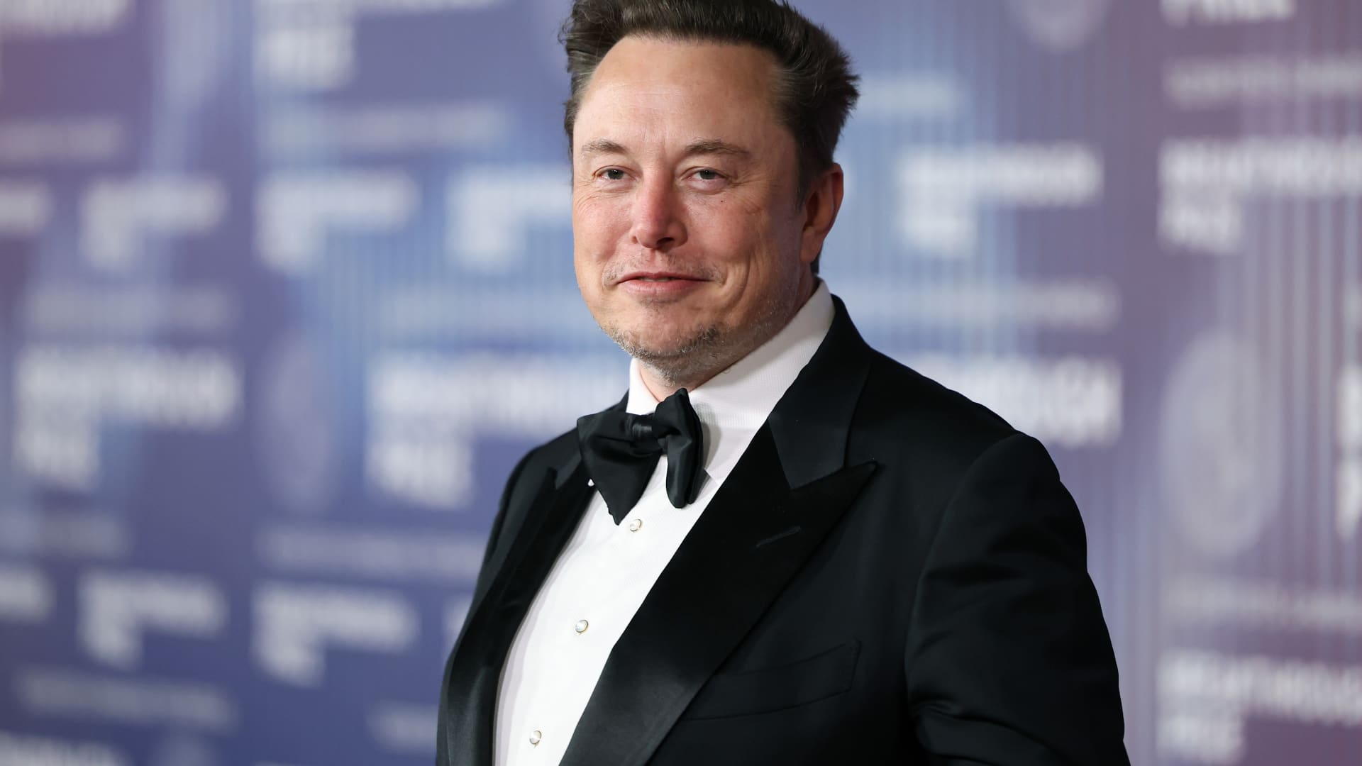 Elon Musk Backs Howard Lutnick Amidst Turbulent Treasury Secretary Search