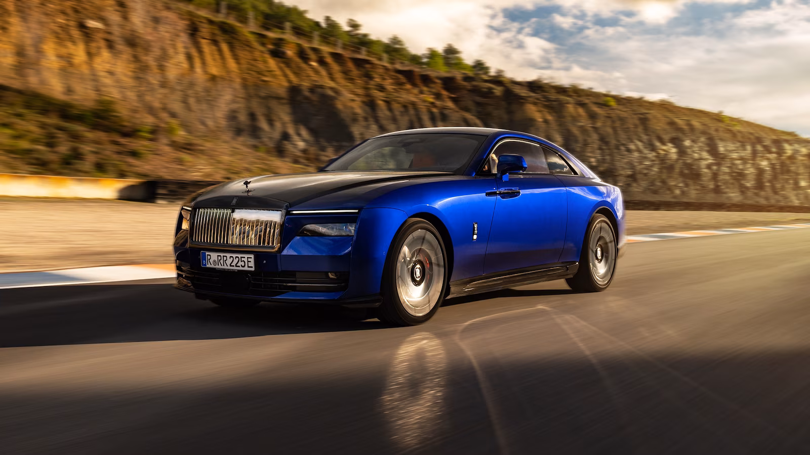 Featured image for Rolls-Royce Prioritizes Quality Over Volume in Luxury Market