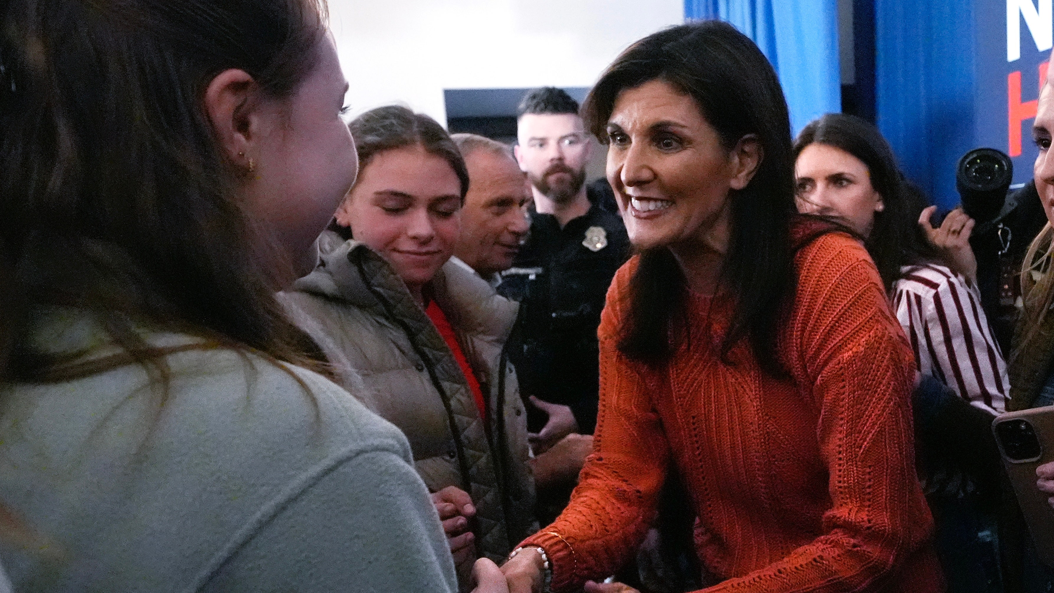 "Nikki Haley Gains Momentum as DeSantis Exits Race and Focuses on South Carolina"