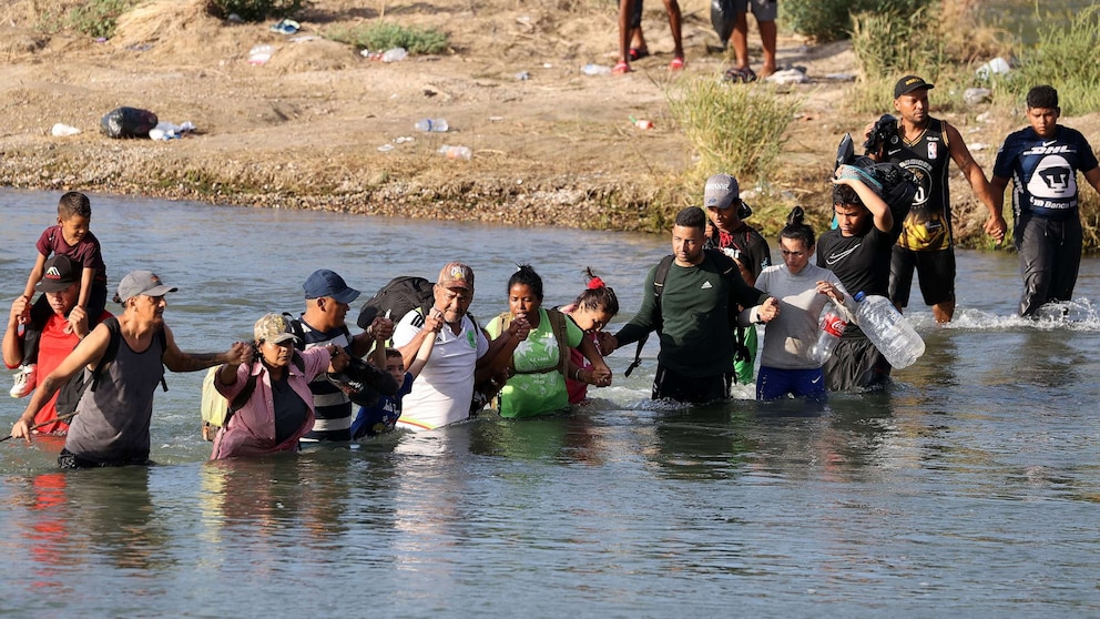 Featured image for Unraveling the Migrant Crisis: Understanding the Border Surge