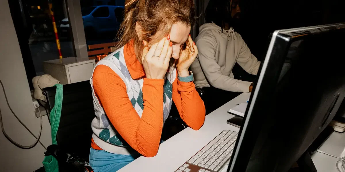 Silicon Valley AI Race Spurs 9-to-9 Burnout Culture