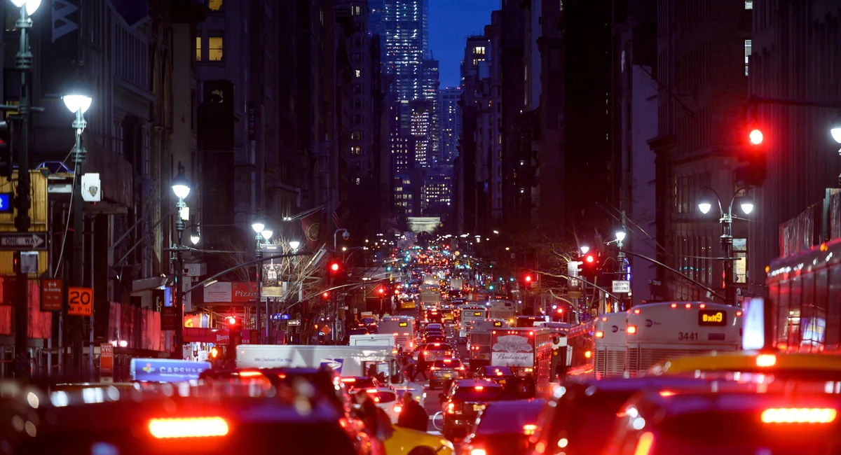 "NYC MTA Approves $15 Congestion Pricing Toll for Manhattan"