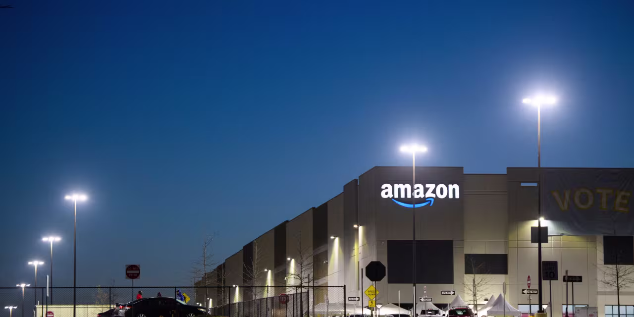 Featured image for "Amazon Manager Receives 16-Year Sentence for $10M Theft"