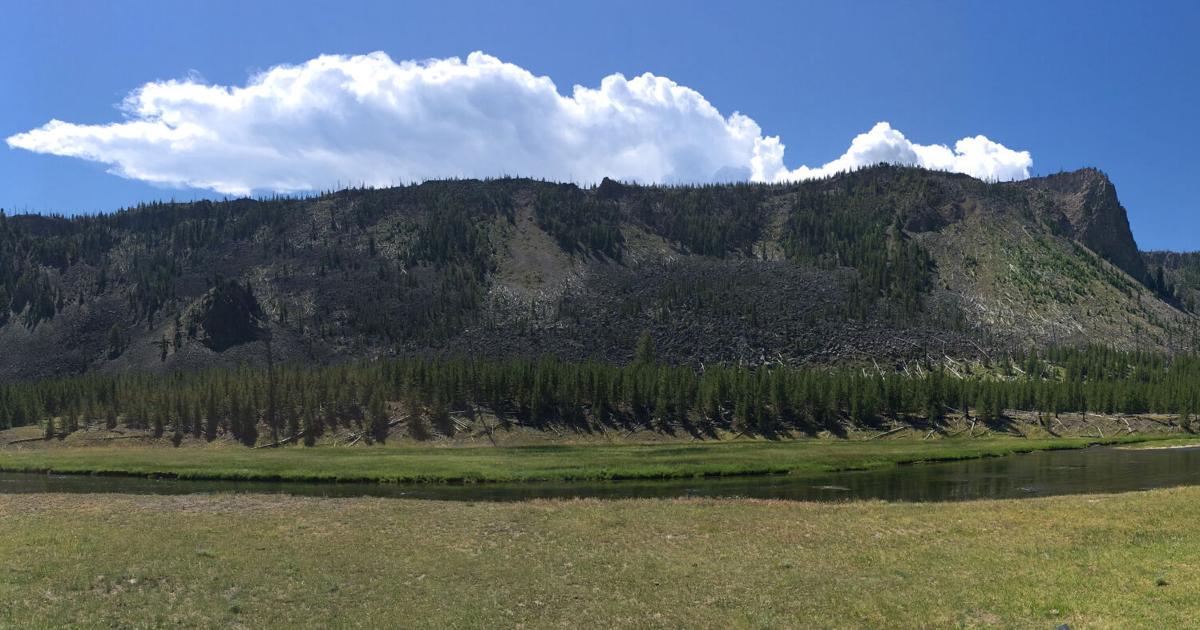 Featured image for "Revealing the Timing of Yellowstone's Lava Flows"