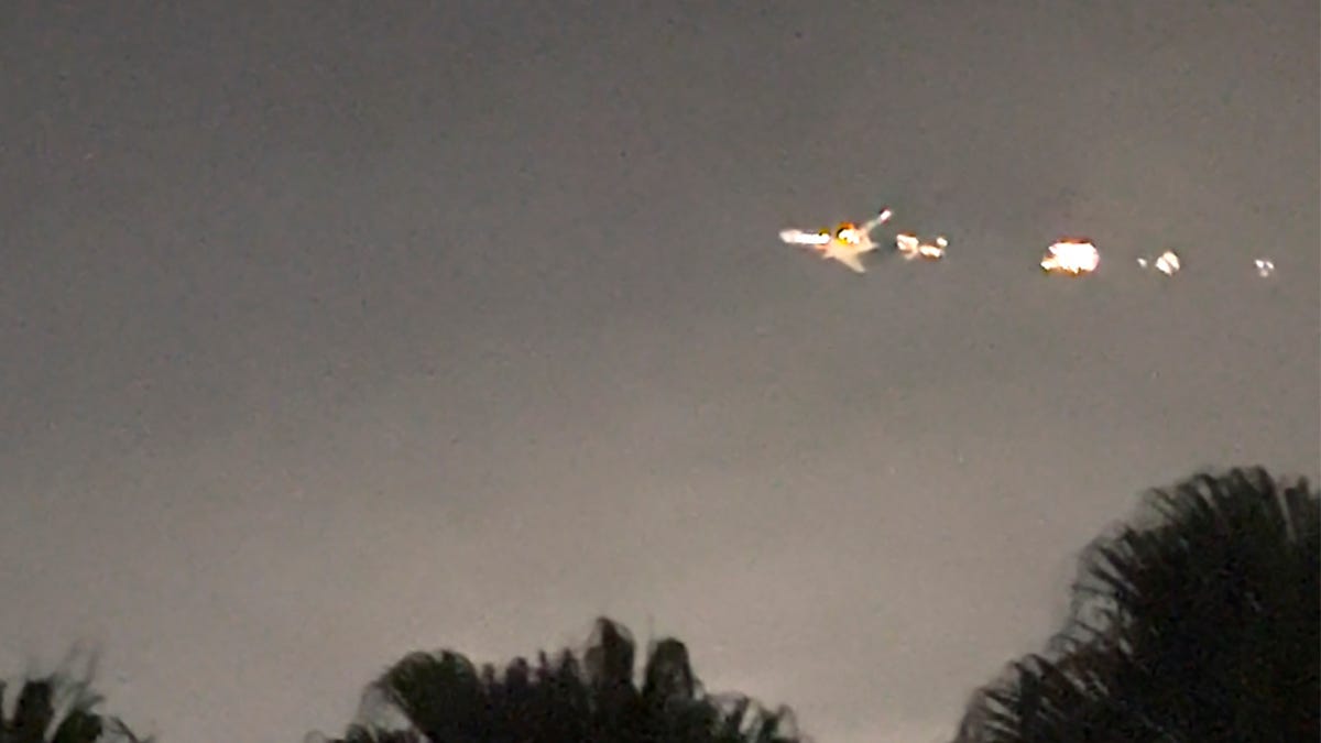 Featured image for "Series of Boeing 747 Emergency Landings in Miami Prompt FAA Investigation"