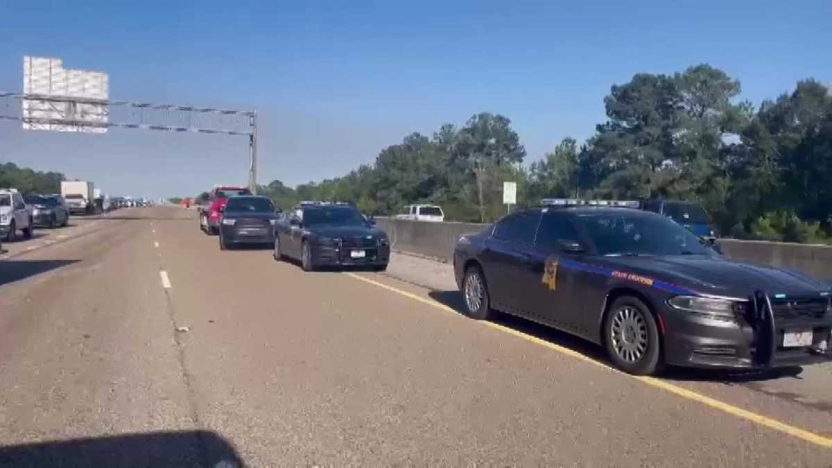 Featured image for "Heroic USC Student Takes Control to Stop Bus After Crash Injures 11"