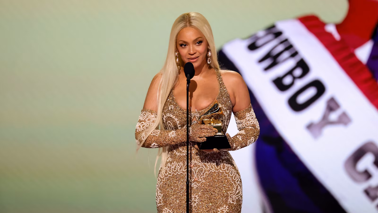 Featured image for Unreleased Beyoncé Music Stolen During Atlanta Tour