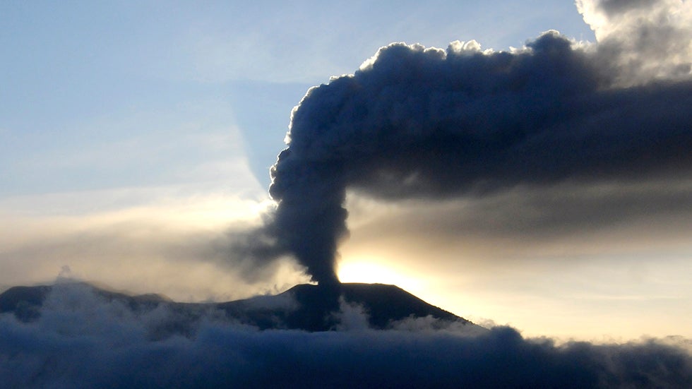 Featured image for Mount Marapi Eruption: Rising Death Toll and Missing Climbers
