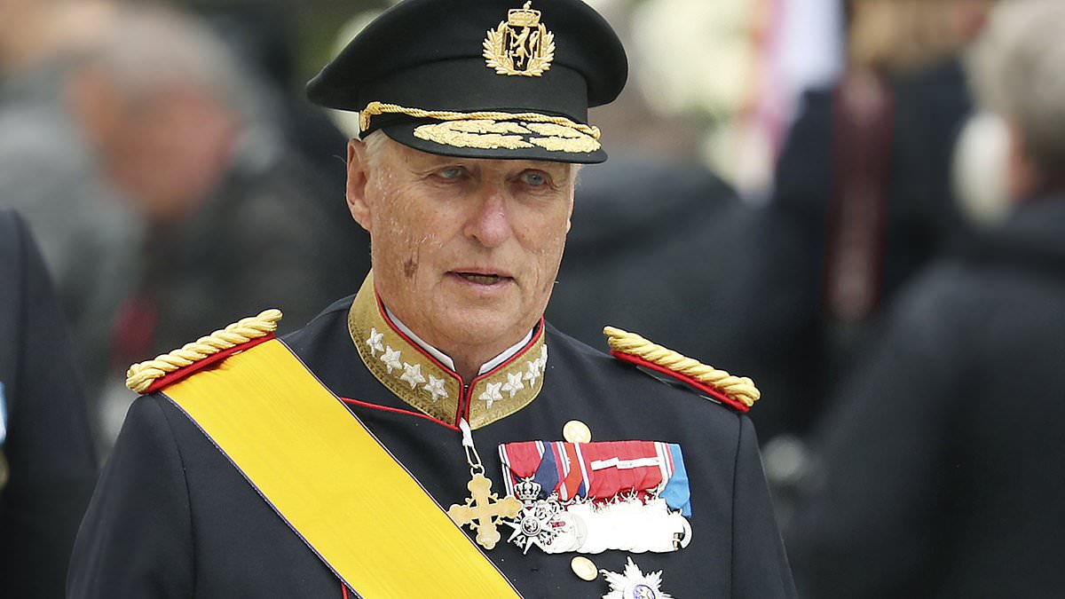 "Norway's King Harald V Returns Home After Emergency Hospitalization in Malaysia"