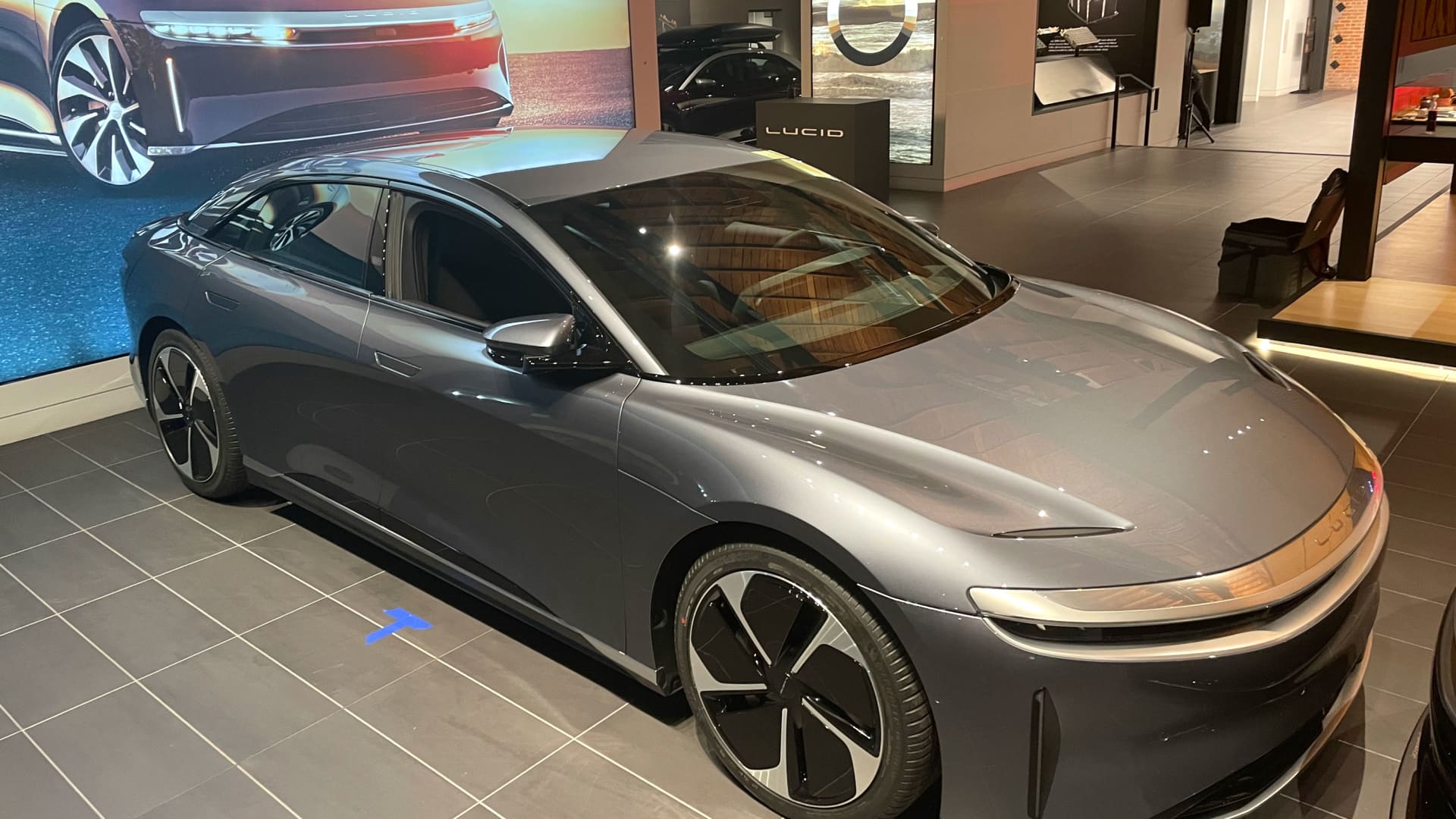 Featured image for Lucid's Shares Drop as Company Launches Affordable Air Pure EV to Drive Sales