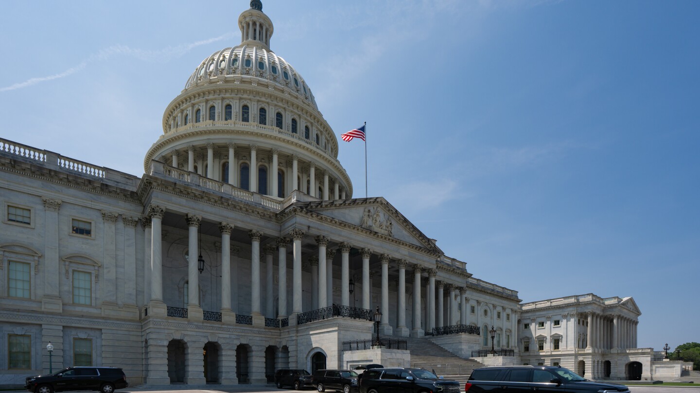 Featured image for Pro Sports Unions Oppose NCAA Antitrust Exemptions in New Legislation