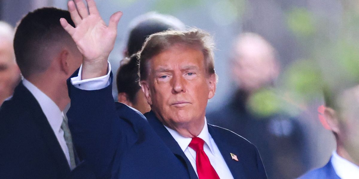 "Public Opinion Divided: Trump's Influence on Views of Ukraine Aid"