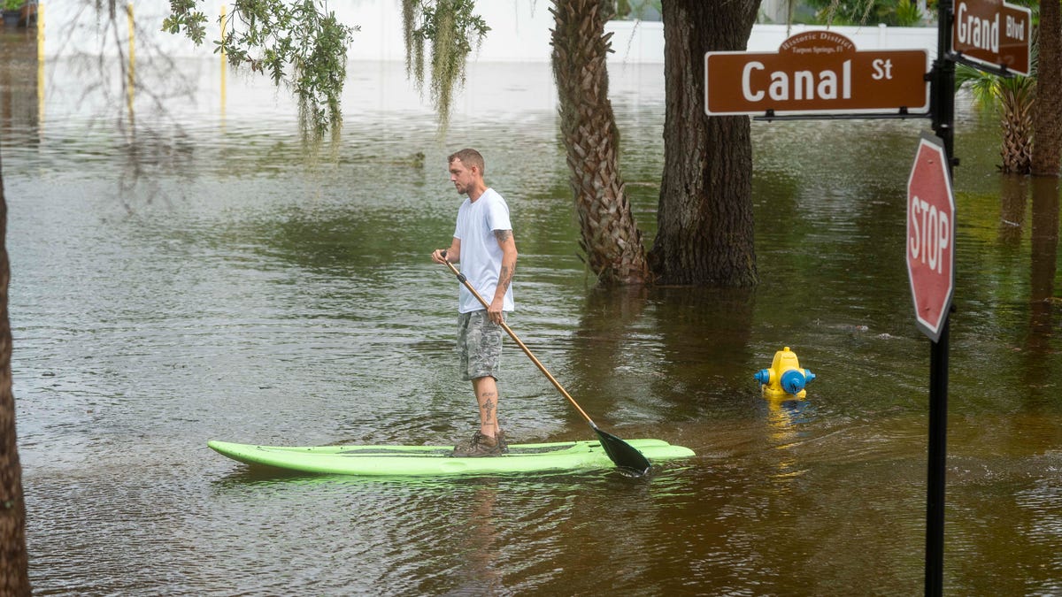 "Hurricane Idalia Strikes Florida Coast: Live Updates and Evacuations"