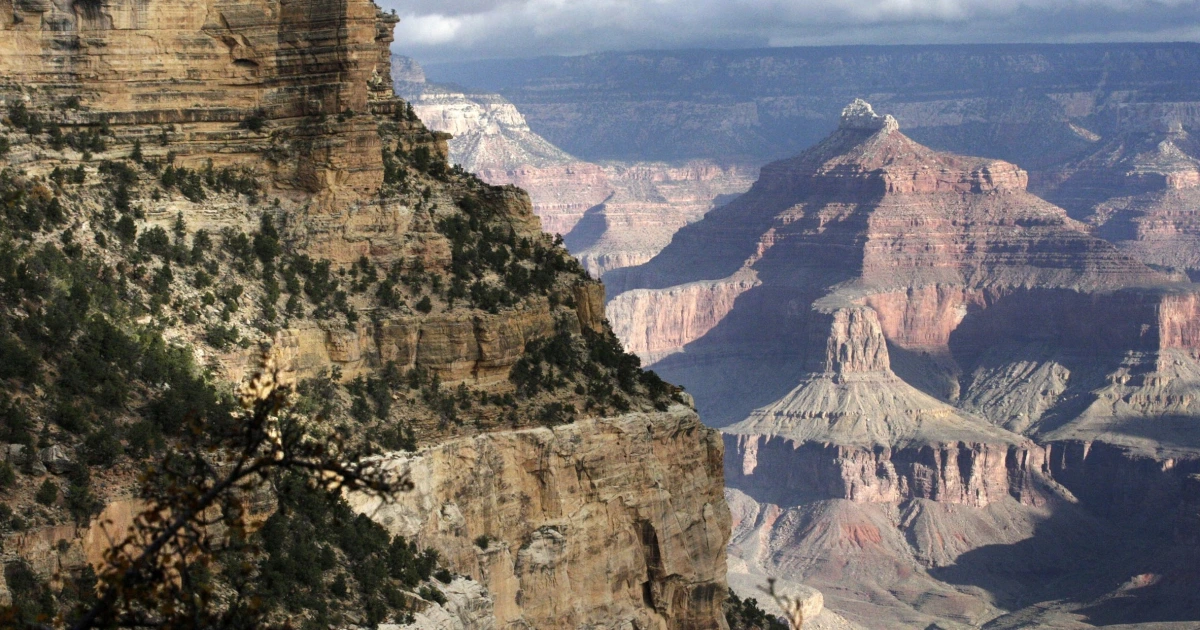 Featured image for Tragic Hiker Deaths in Grand Canyon Amid Extreme Heat