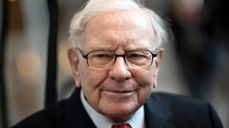 Buffett Unfazed by Fitch's Downgrade