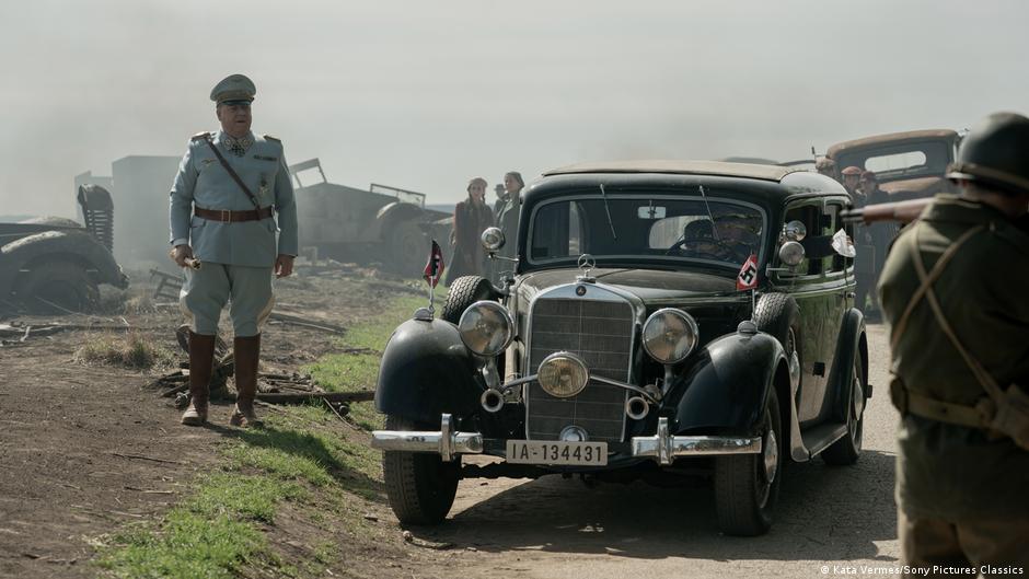 Featured image for Russell Crowe Stars as a Wily Nazi in 'Nuremberg'